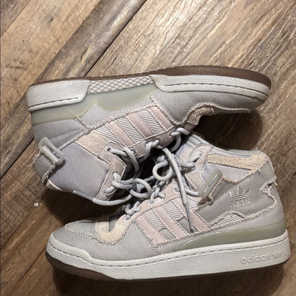 Lavender Adidas Ivy Park Forum Midtop Sneakers (mens size 8 US)